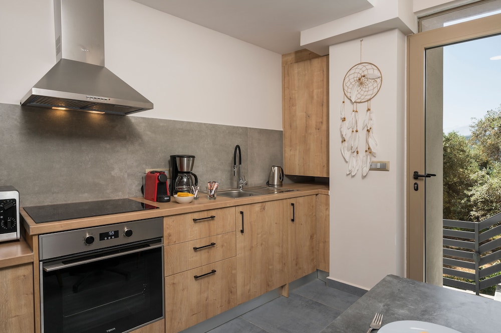 Aequor Luxury Rooms & Apartments 5/56