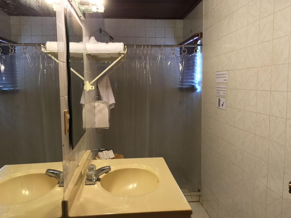 Panama House Bed & Breakfast 44/45