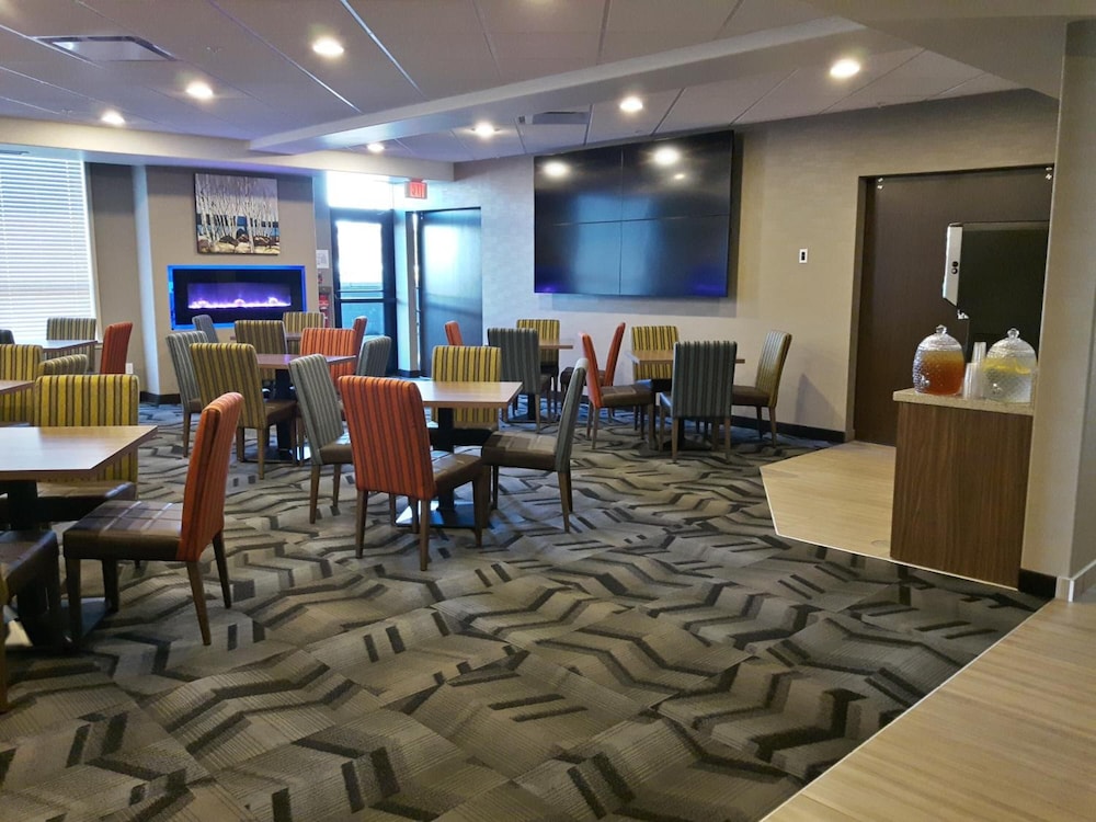 Encore Suites By Service Plus Inns 50/58