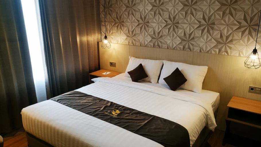 Zenith Premiere Hotel Baubau 2/11