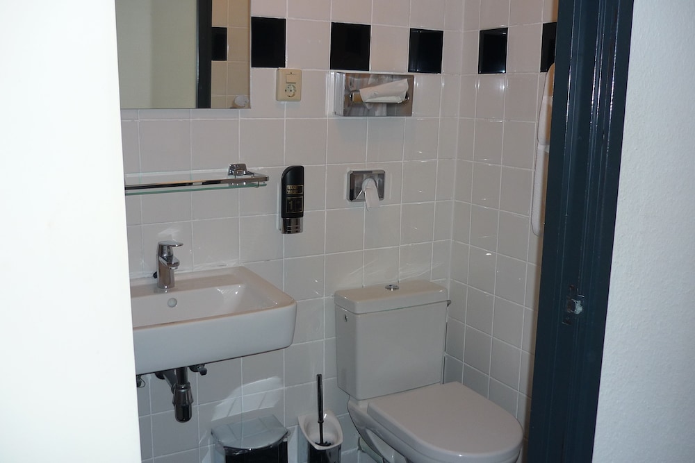Hotel Beez NO.106 41/45