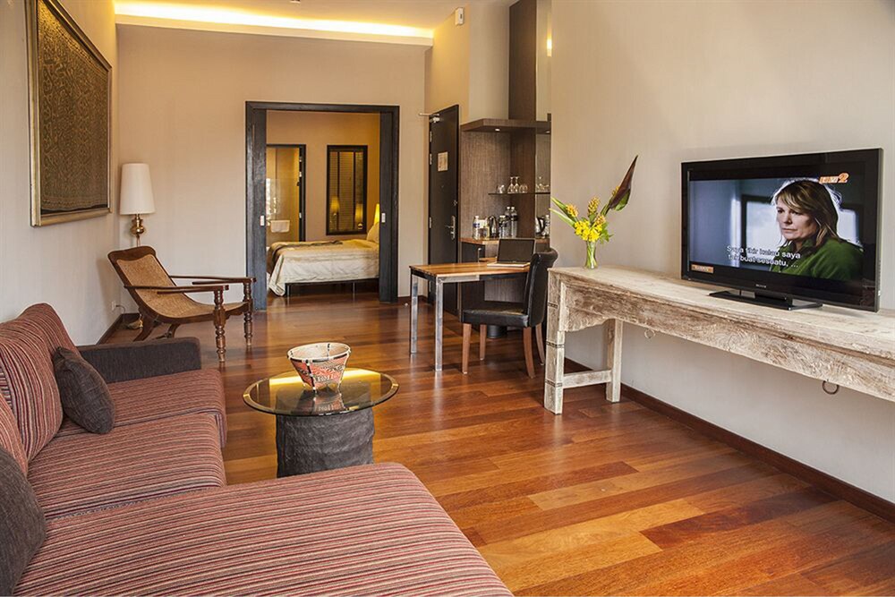 The Ranee Boutique Suites 52/74