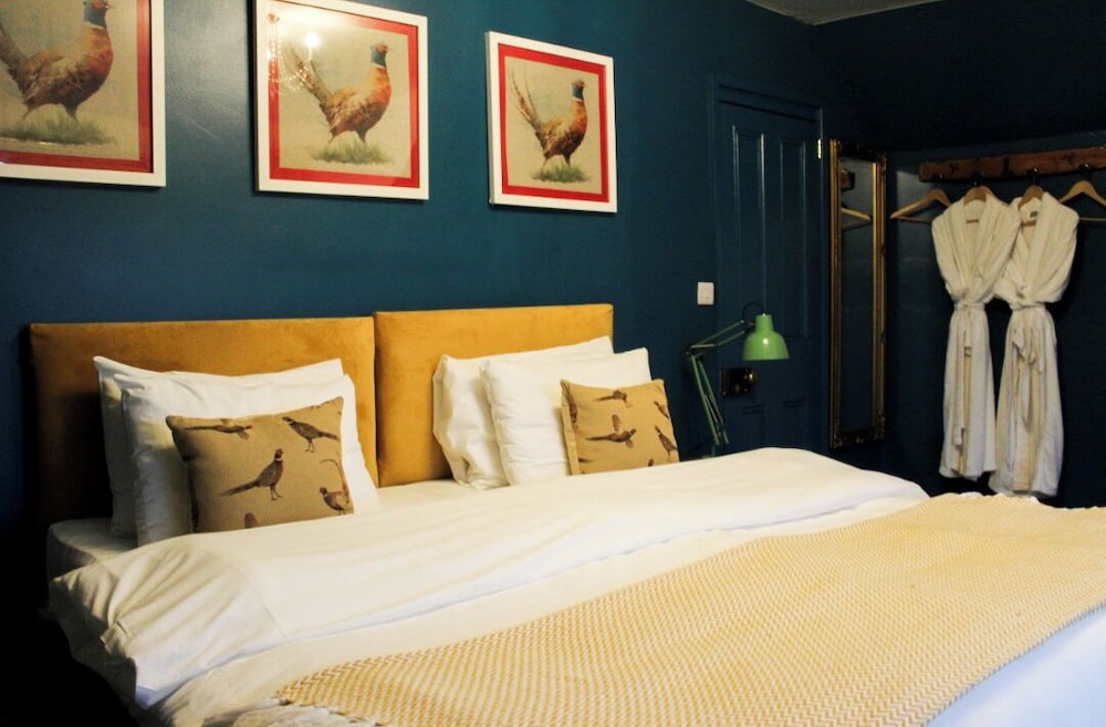 Deluxe, King Bed