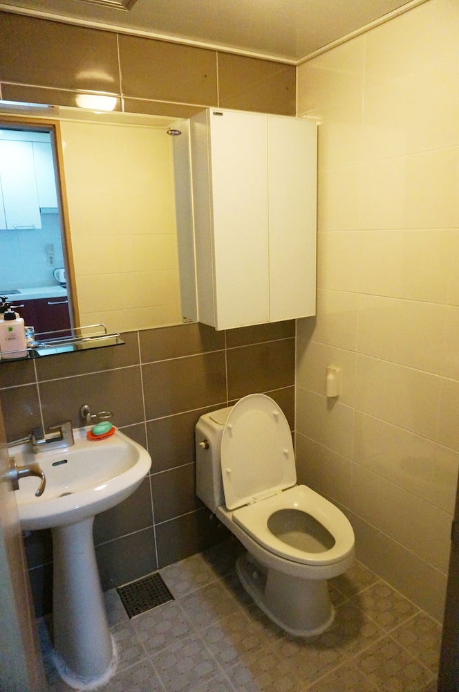 EAN Residence Hotel 15/18