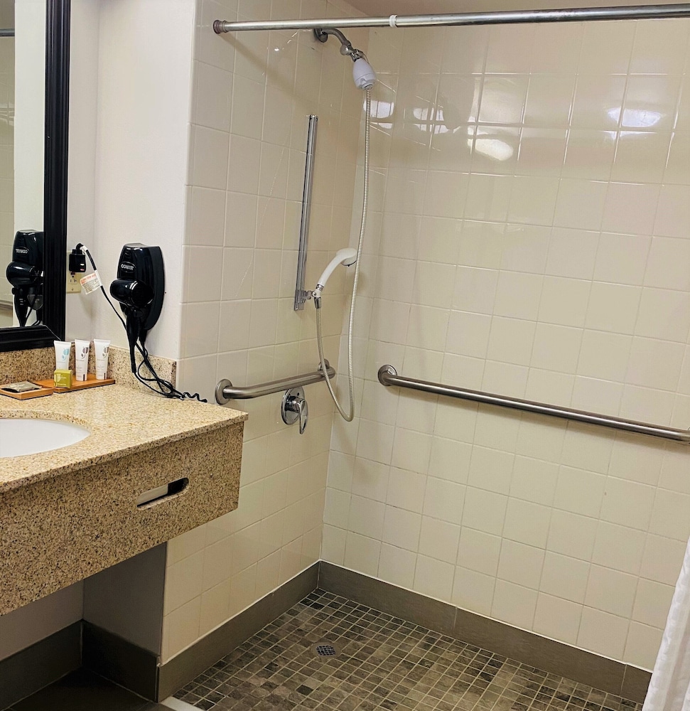 Country Inn & Suites By Radisson Clarksville TN 12/36