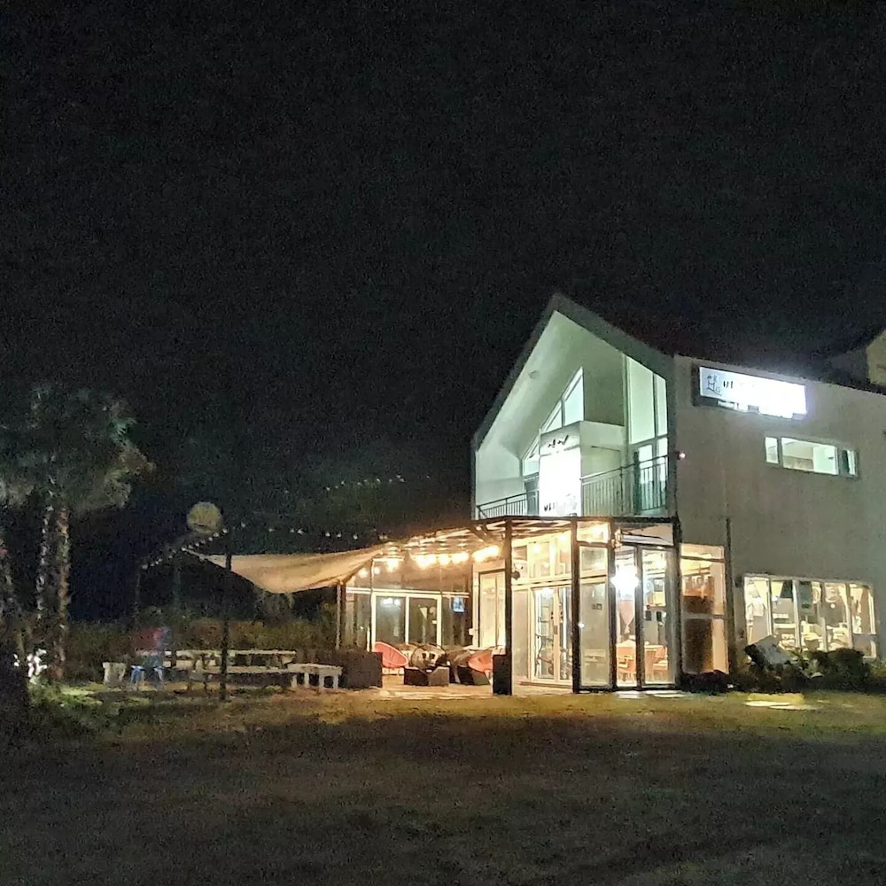 Wind House photo1