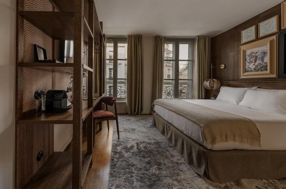 Signature, Extra, Single, Queen Bed