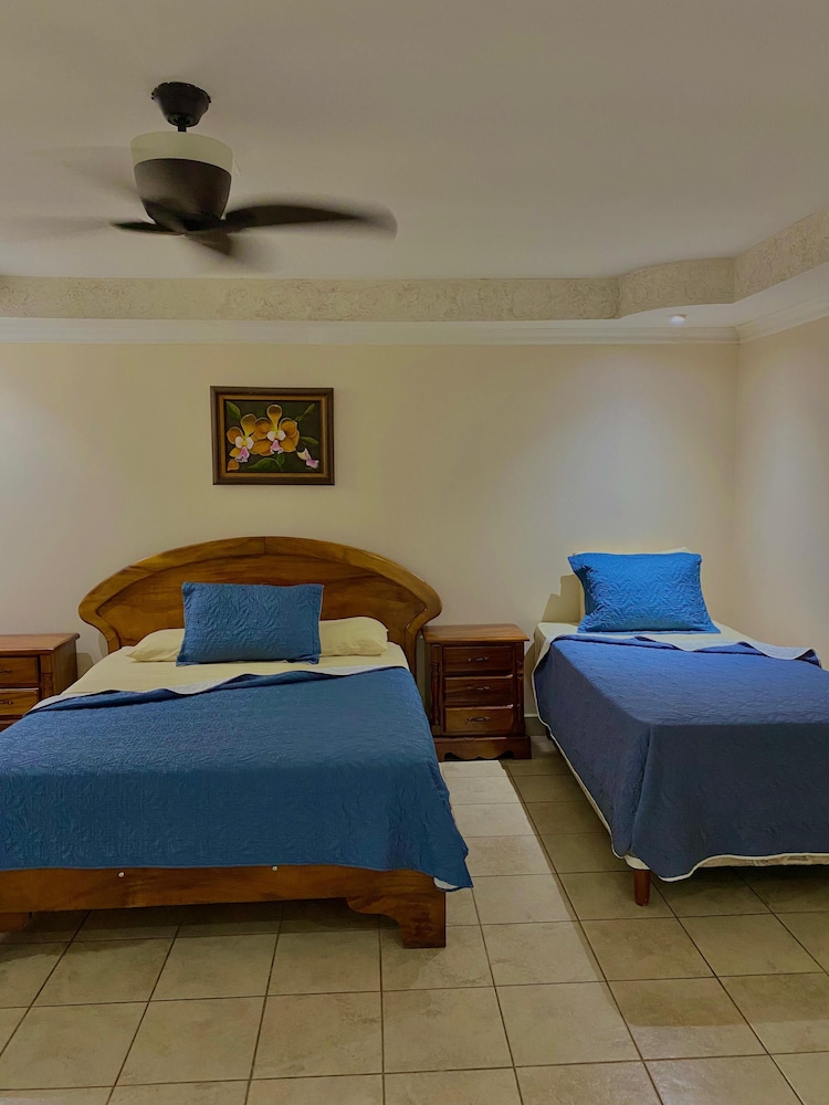 Casas del Toro Playa Flamingo 13/50