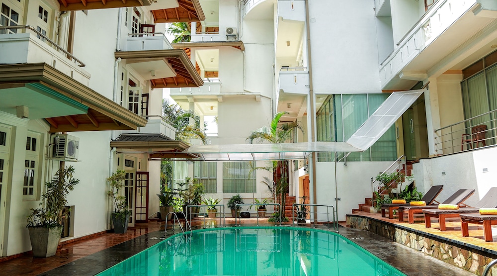 Oak Ray Serene Garden Hotel in KANDY