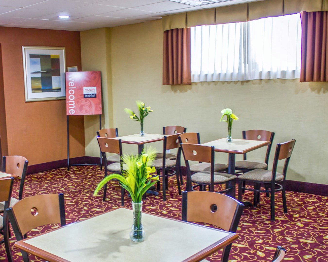 Travelodge by Wyndham Ozone Park 15/19
