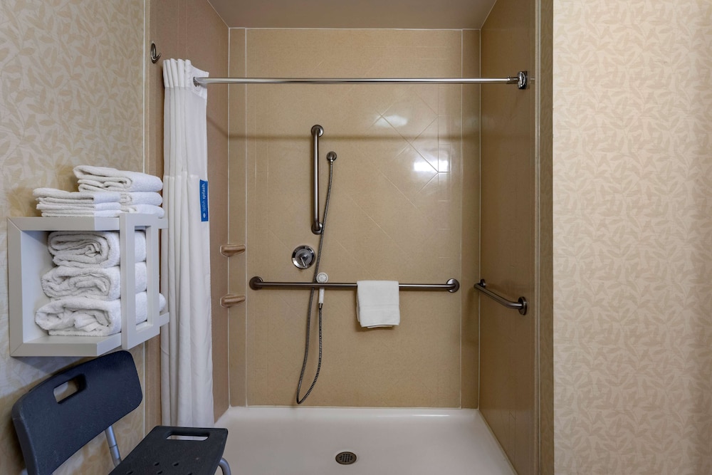 Hampton Inn Norco Corona Eastvale 27/59