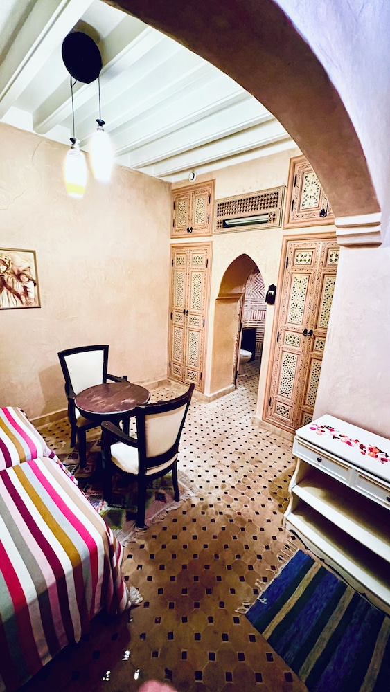 Riad Alida 2/50