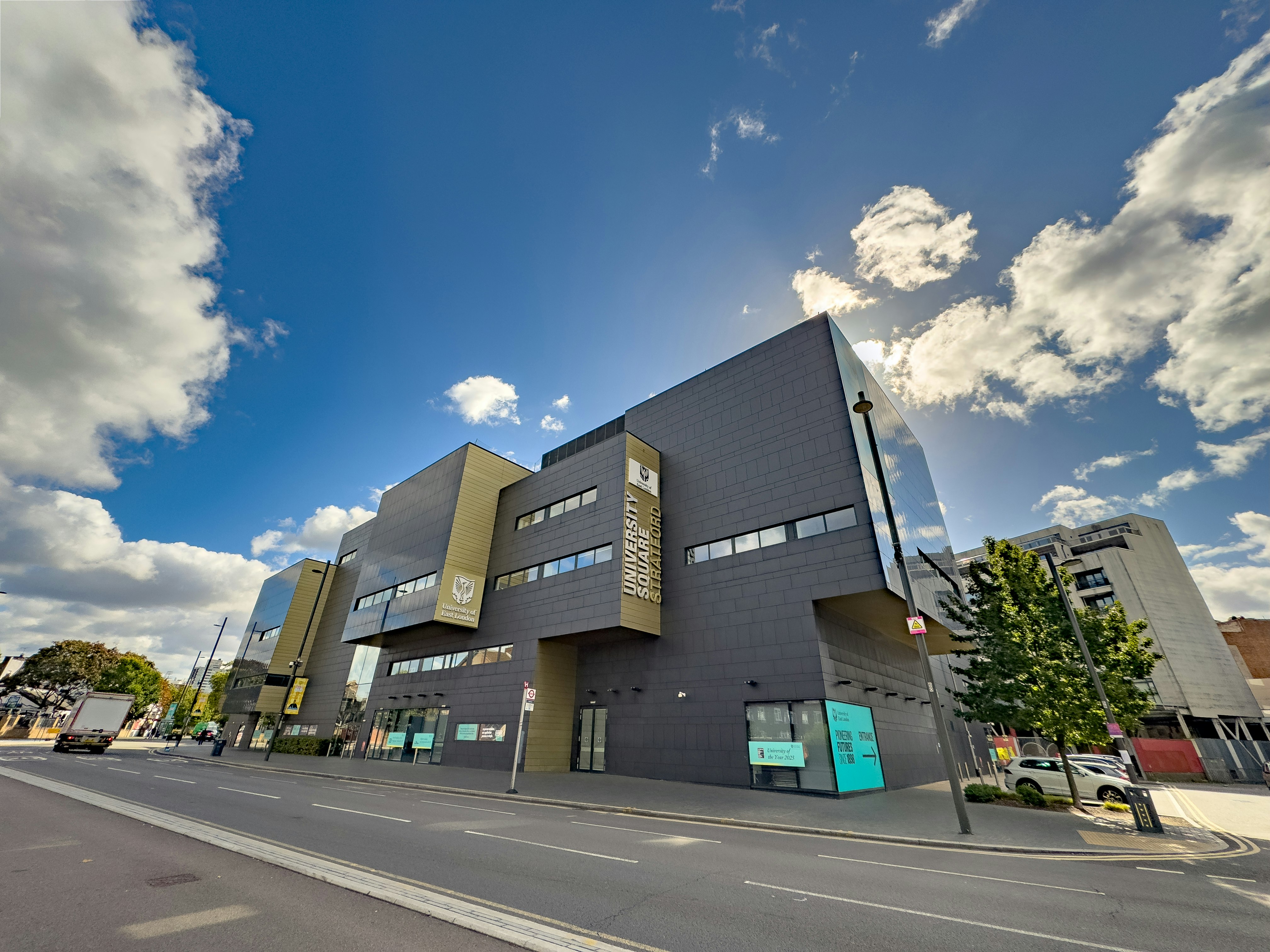 Holiday Inn Express London - Stratford by IHG 66/76