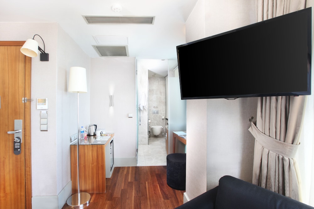The Haze Hotel Karakoy 53/68
