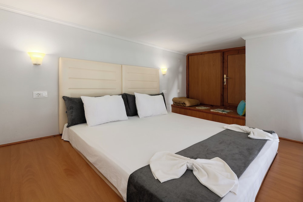 Vlycha Beach Studios & Apartments 22/71
