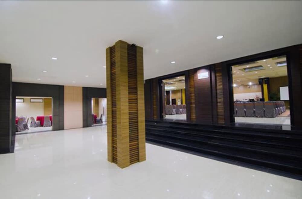 Aria Barito Hotel 5/48