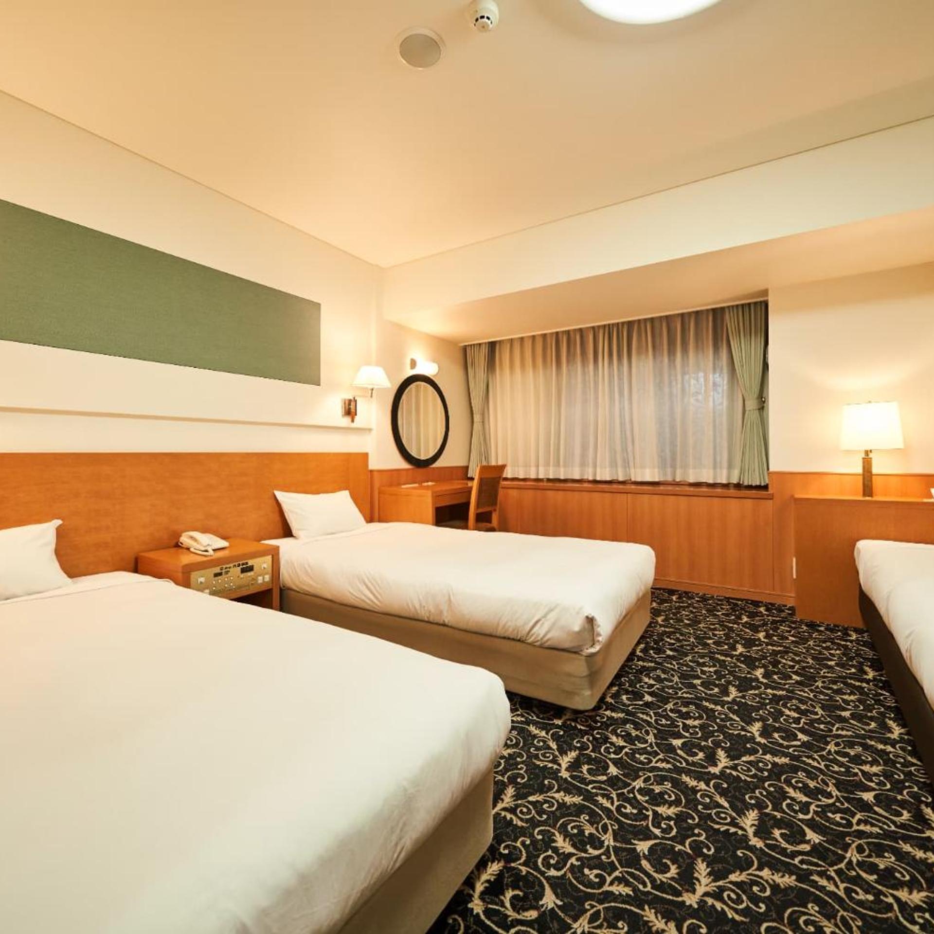 Room, Triple, West Wing