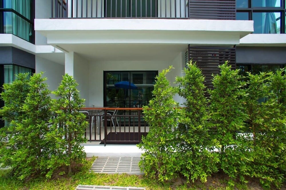 The Title Condo By Tropiclook 6/99