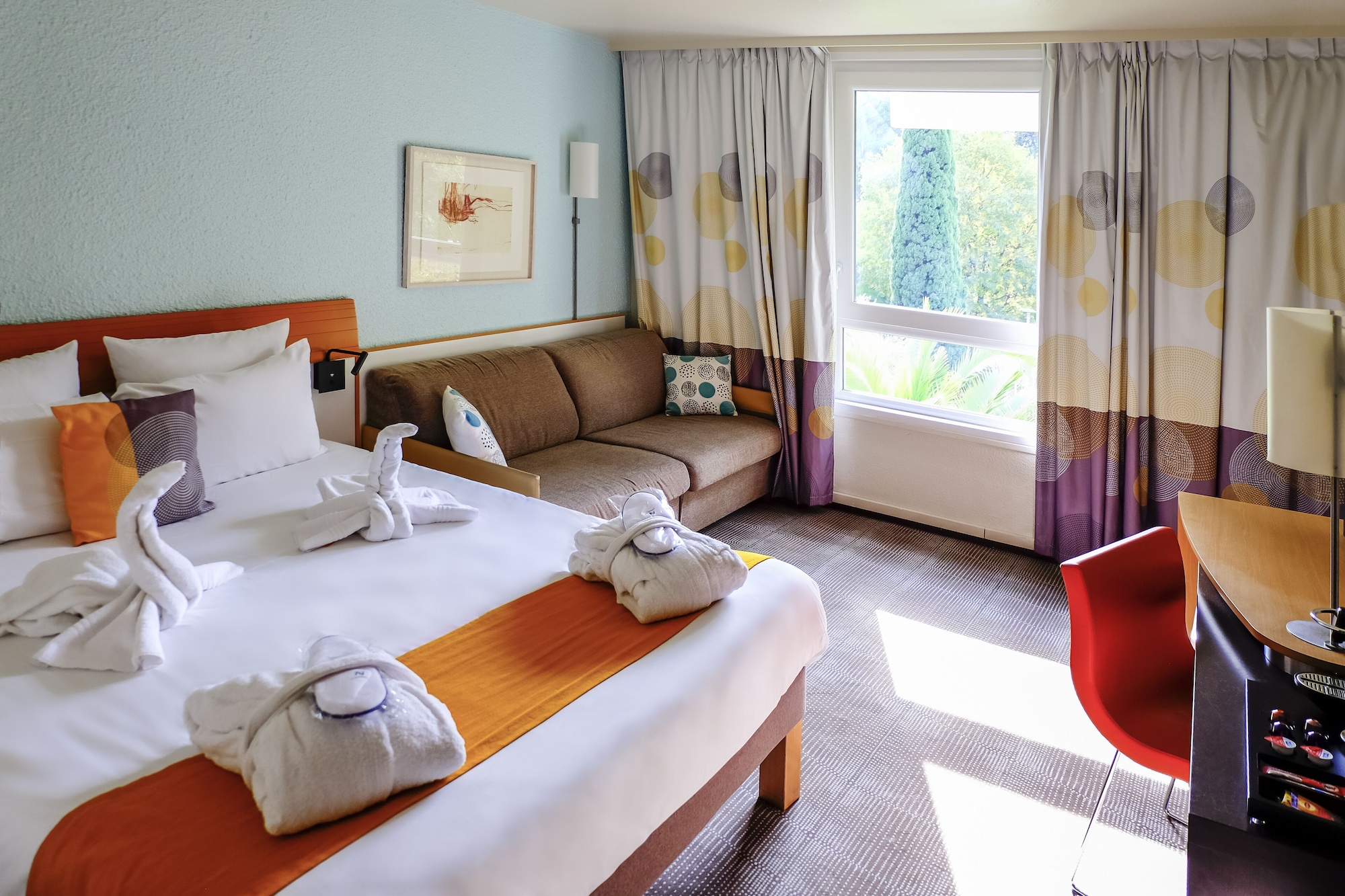 غرفة كلاسيكية بسرير مزدوج مع أريكة، Novotel Marseille Est 2/10