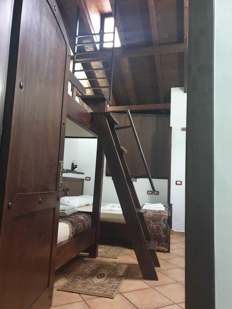 Hotel Guva Mangalem 28/61