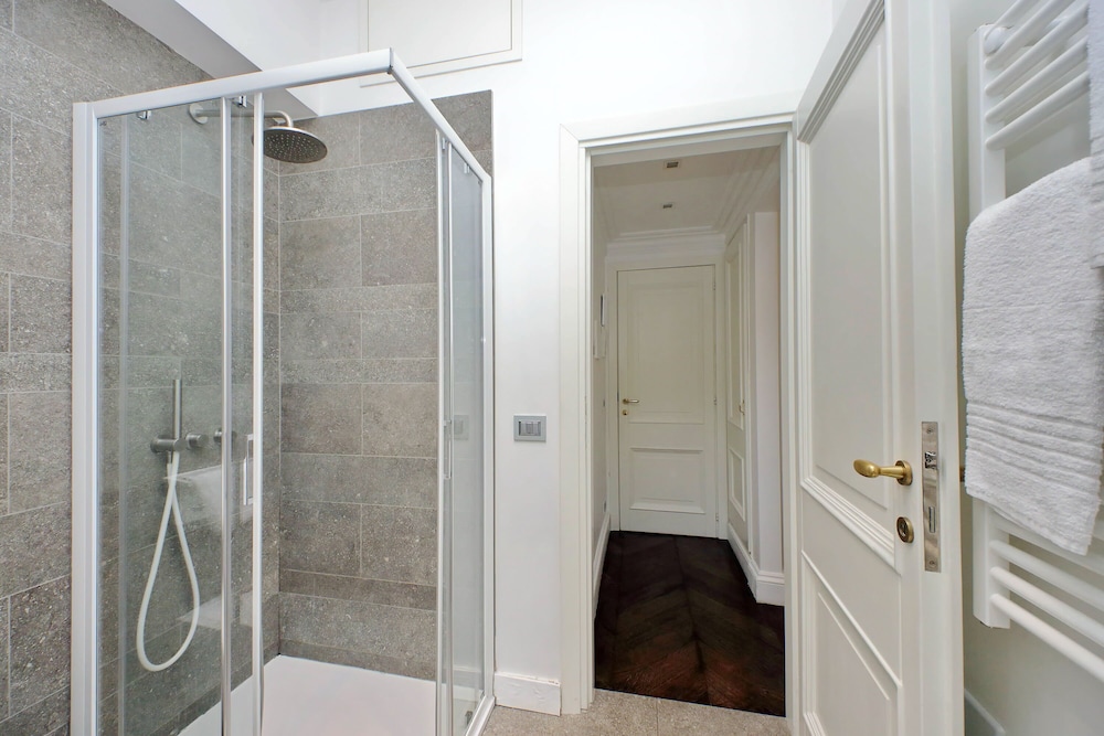 Youroom Carrozze 49/50