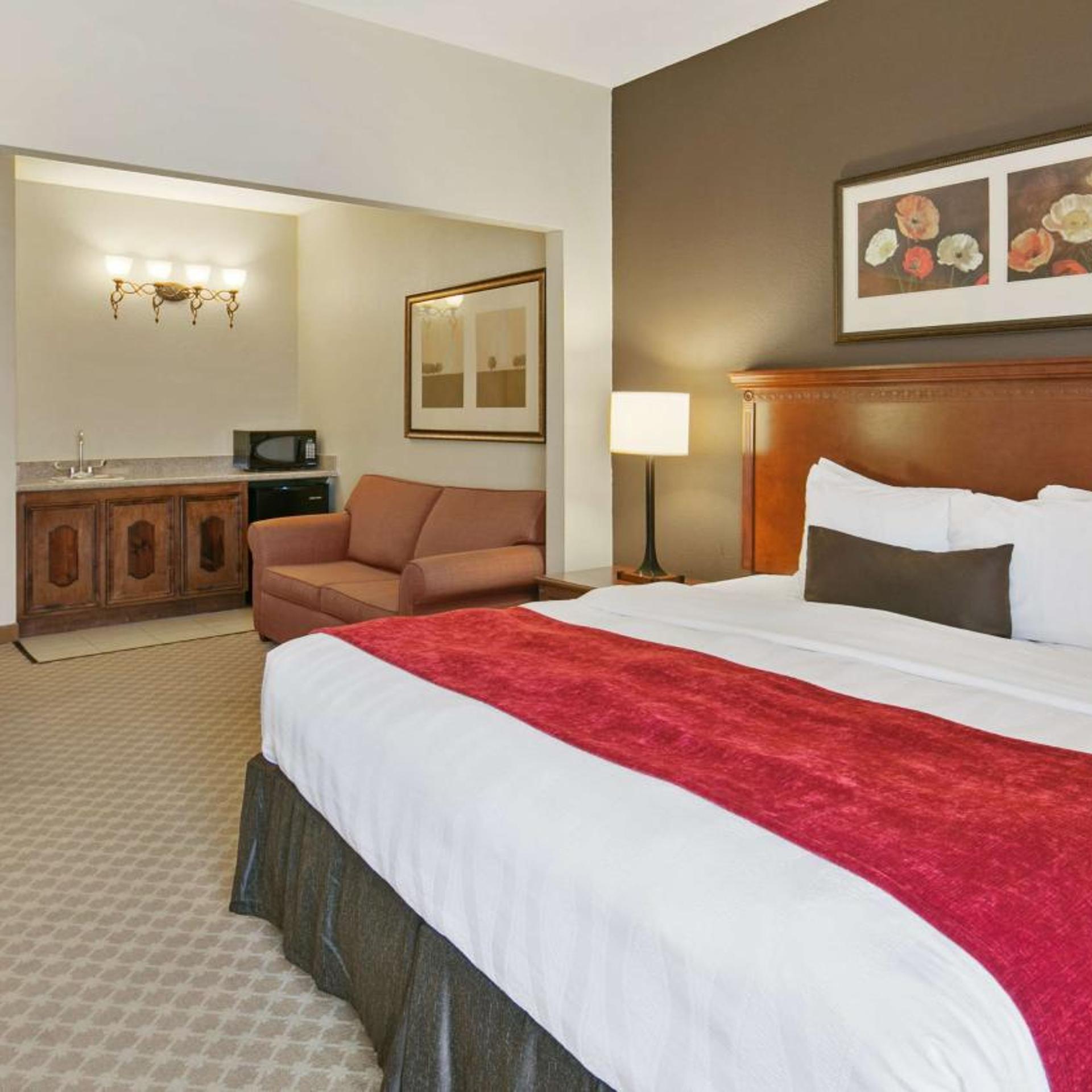 Presidential, Suite, King Bed, Sofa, Hot Tub