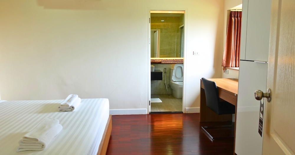 Seastar Hotel 10/43