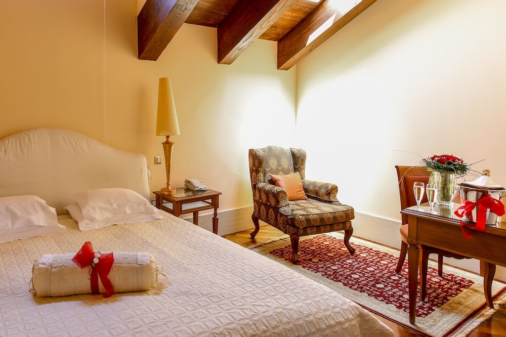 The Pucic Palace 22/69