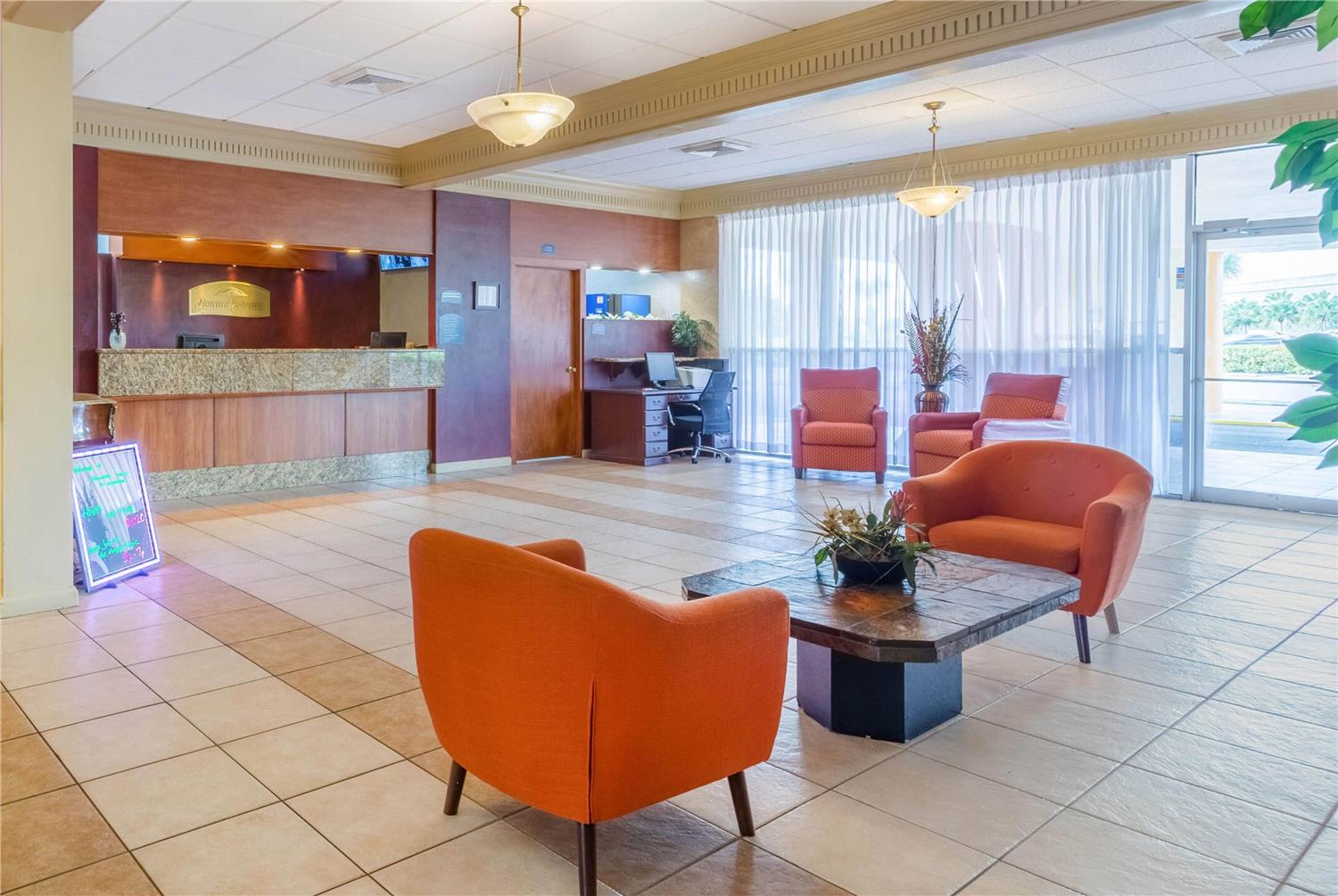 Howard Johnson by Wyndham Lakeland 3/23