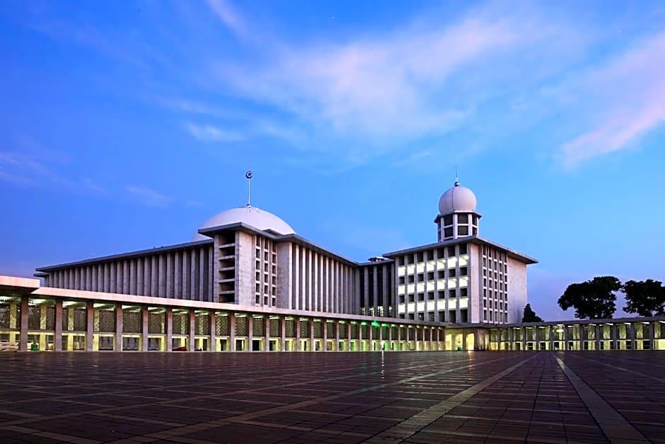 Bamboo Inn Hotel Cafe 8/37
