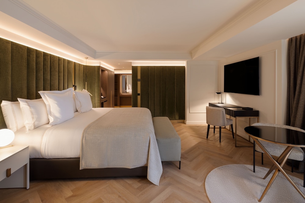 Junior Suite, King Bed