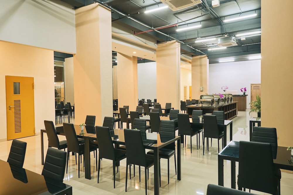 Horison Suite and Residences Iswara Bekasi 17/18
