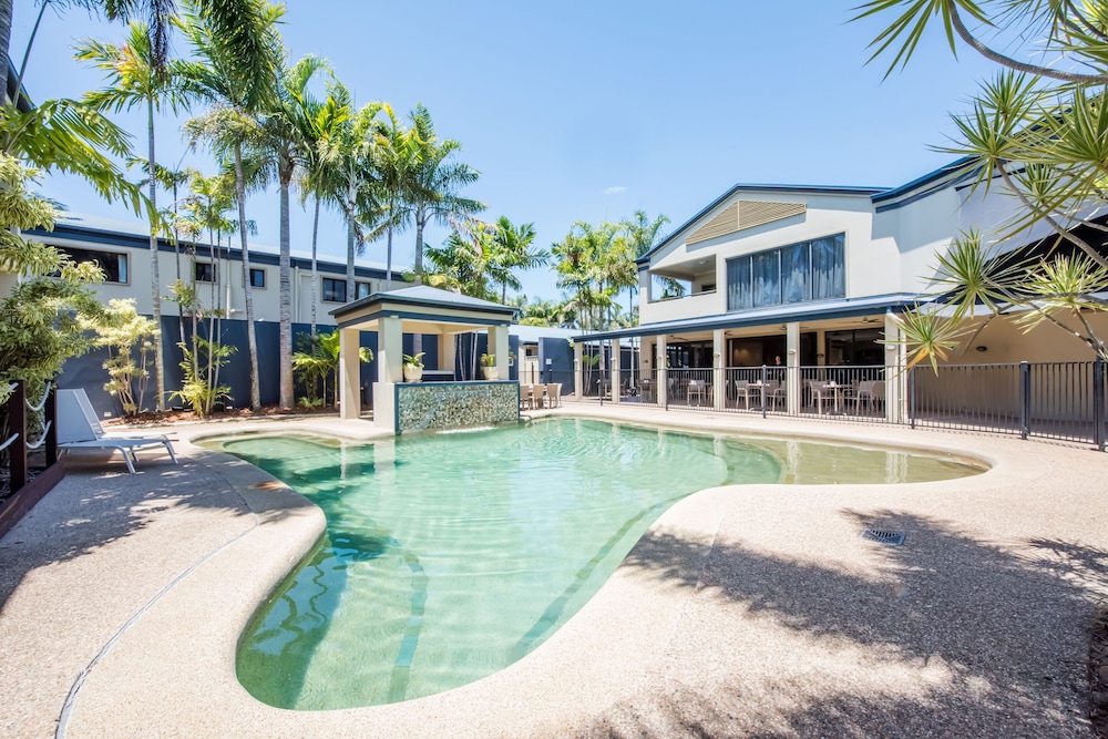 Coral Cay Resort Mackay 60/63