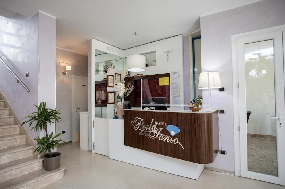 Hotel Perla Dello Ionio 1/21