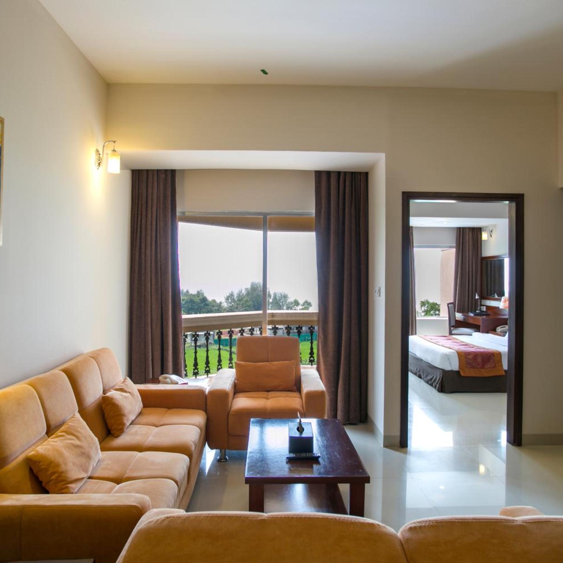 Royal Tulip Sea Pearl Beach Resort & Spa 49/64