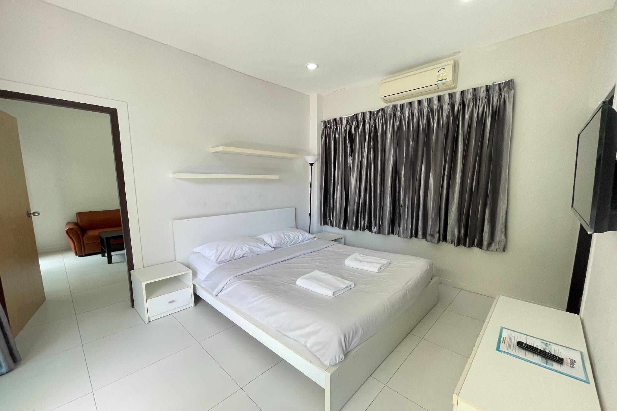 1 Bedroom, House, Queen Bed