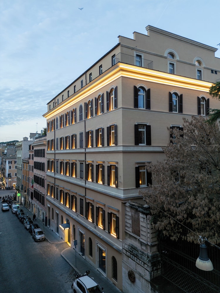 Palazzo 4 Fontane 12 in ROME