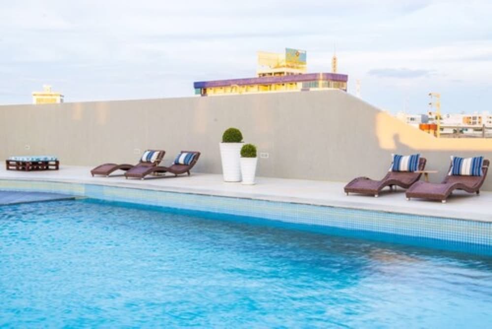 NOBILE SUITES DEL RIO - PETROLINA 30/70