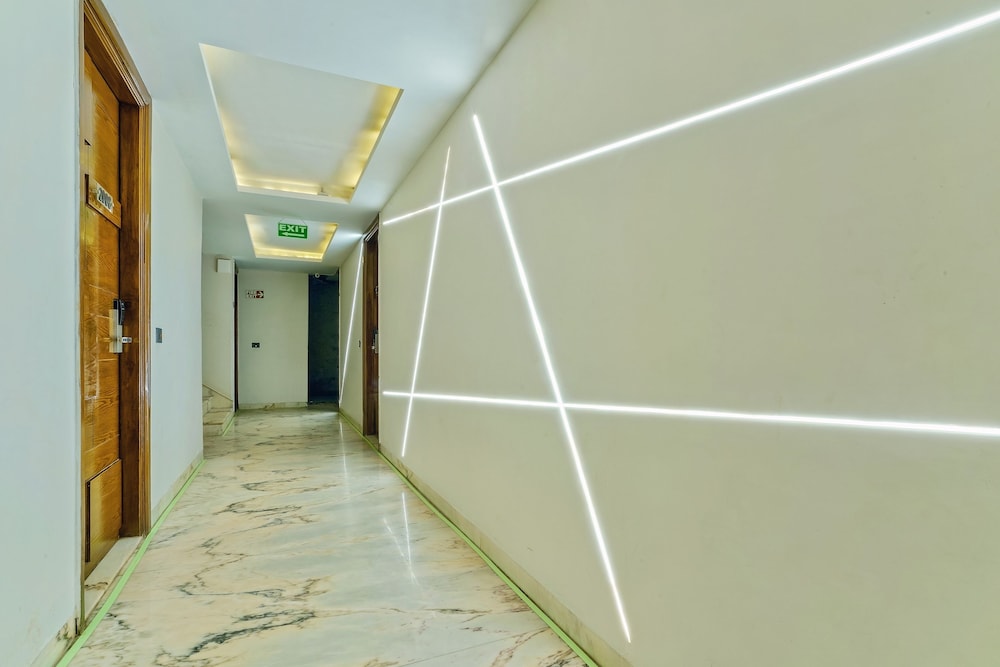 Staybook Hotel Nitya Maharani 30/50