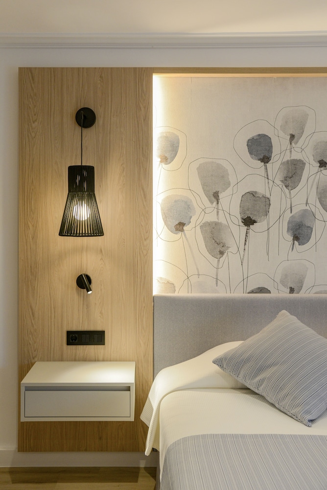 Hotel Capricho 35/60