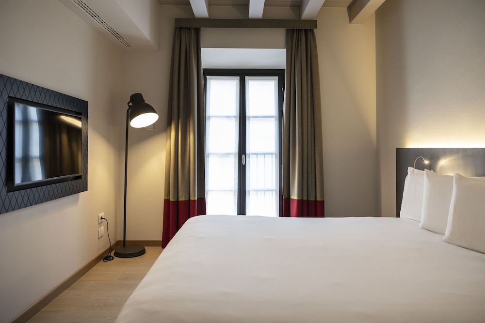 Savona 18 Suites 22/74
