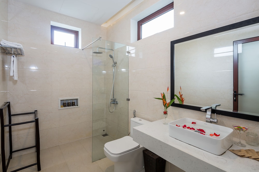 Emotion Villa Hoi An 65/70