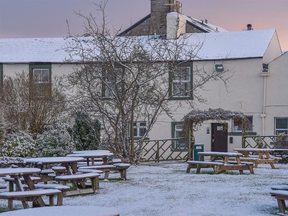 Wheatsheaf 31/33