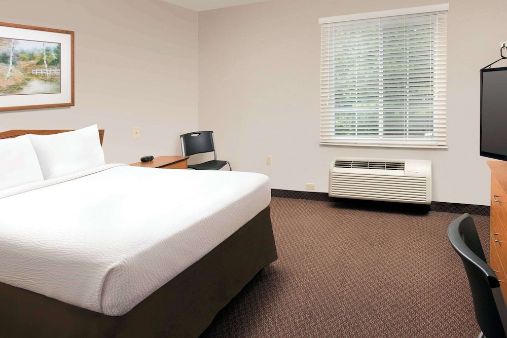 WoodSpring Suites Savannah Garden City 9/29