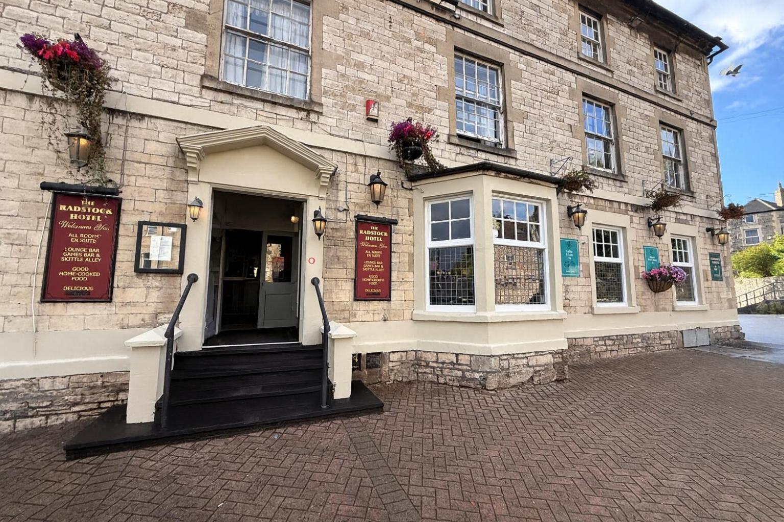 Radstock Hotel 65/66