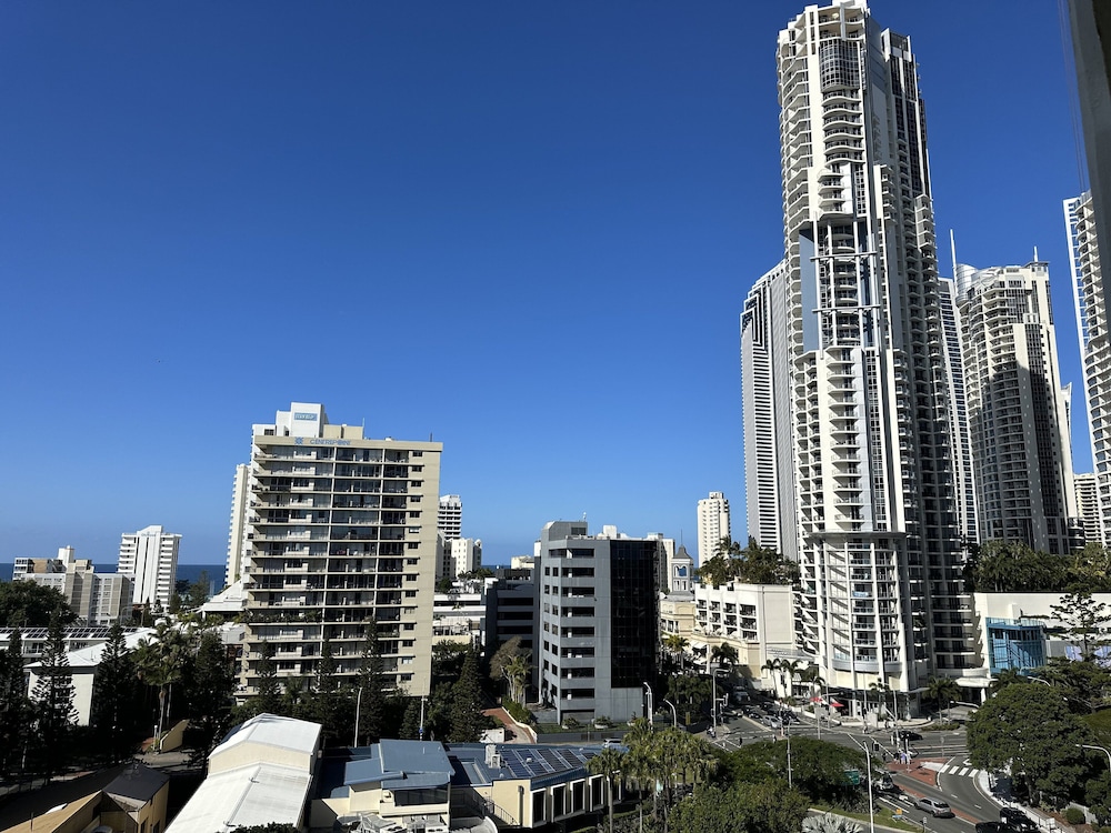 Condor Ocean View Apartments 60/74