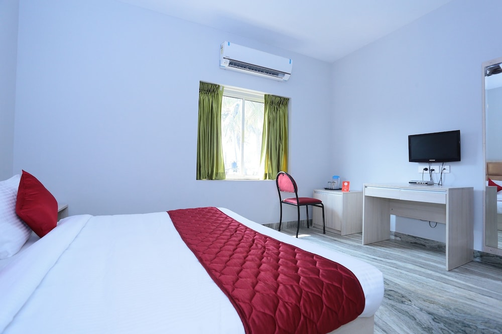OYO 16910 Hotel Prince Palace 12/23