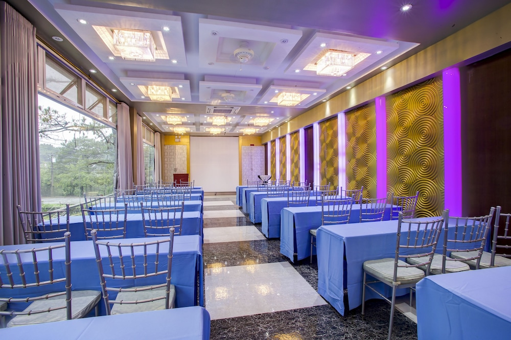 Le Monet Hotel 42/52