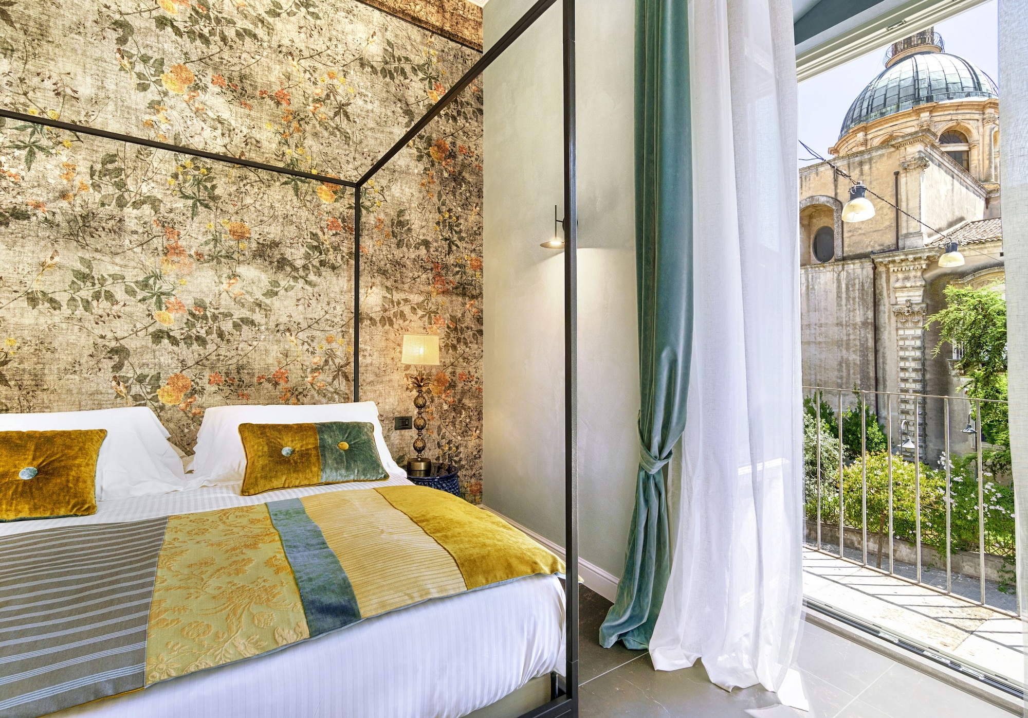 جناح جونيور بسرير كوين وسرير فردي، Antica Badia Relais 2/4