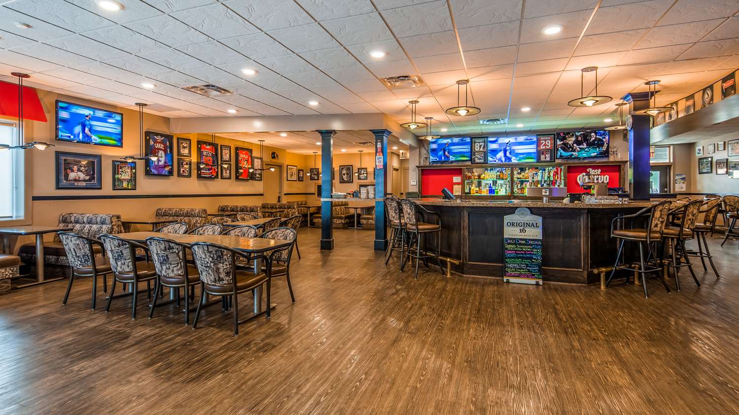 restaurant cafeteria
